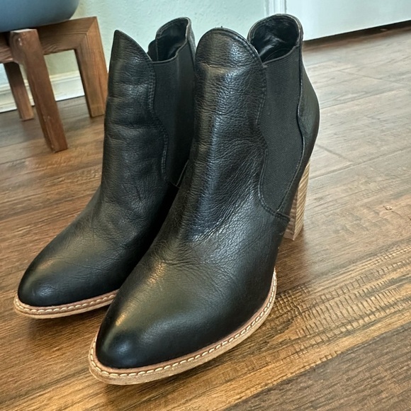 Chinese Laundry | Zealous Bootie - Picture 4 of 6